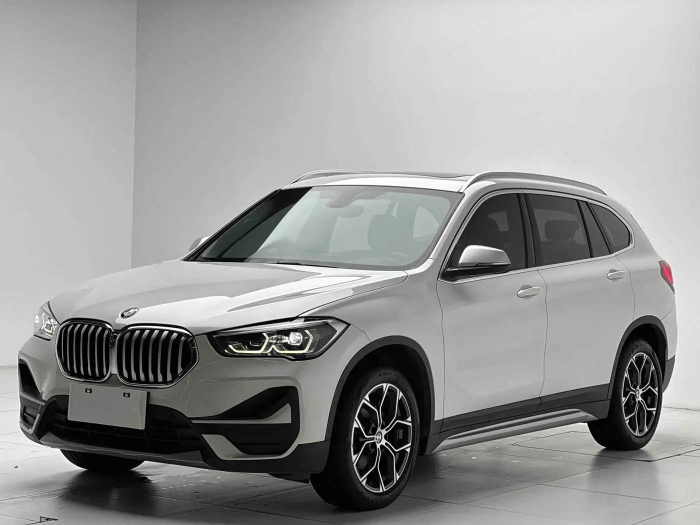 BMW X1 2023 — Photo 1/20
