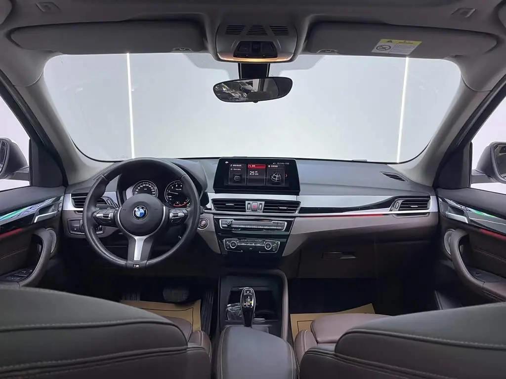 BMW X1 2021 — Фото 19/20
