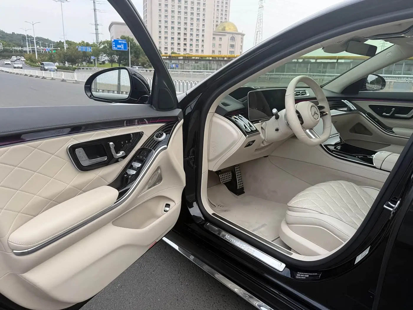 Mercedes-Benz S-Class 2023 — Фото 4/14