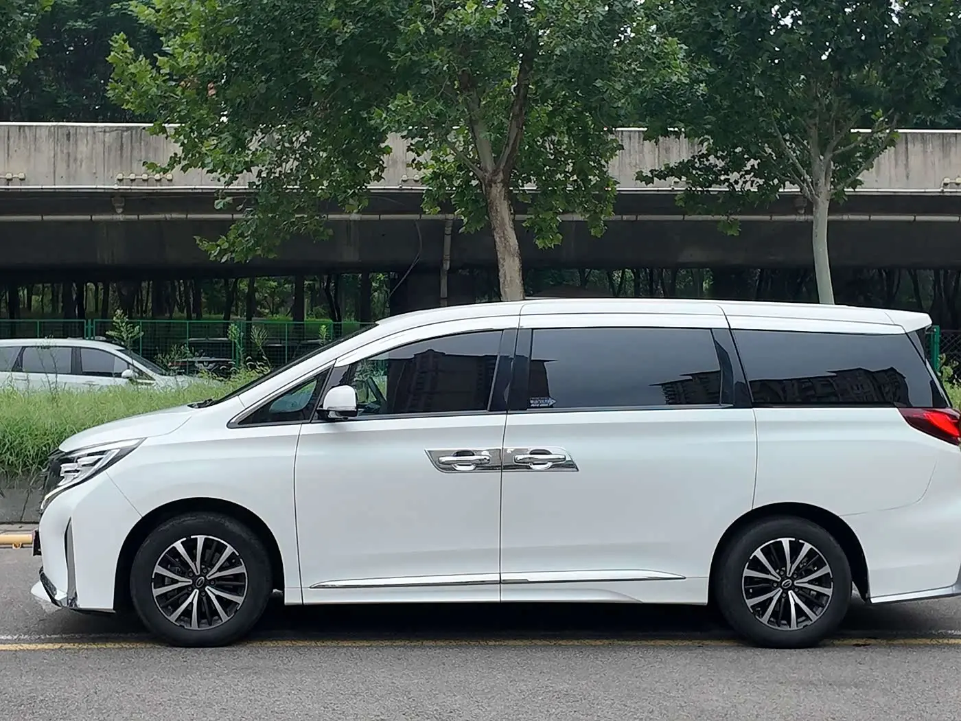 GAC Trumpchi Trumpchi M8 2022 — Фото 4/18