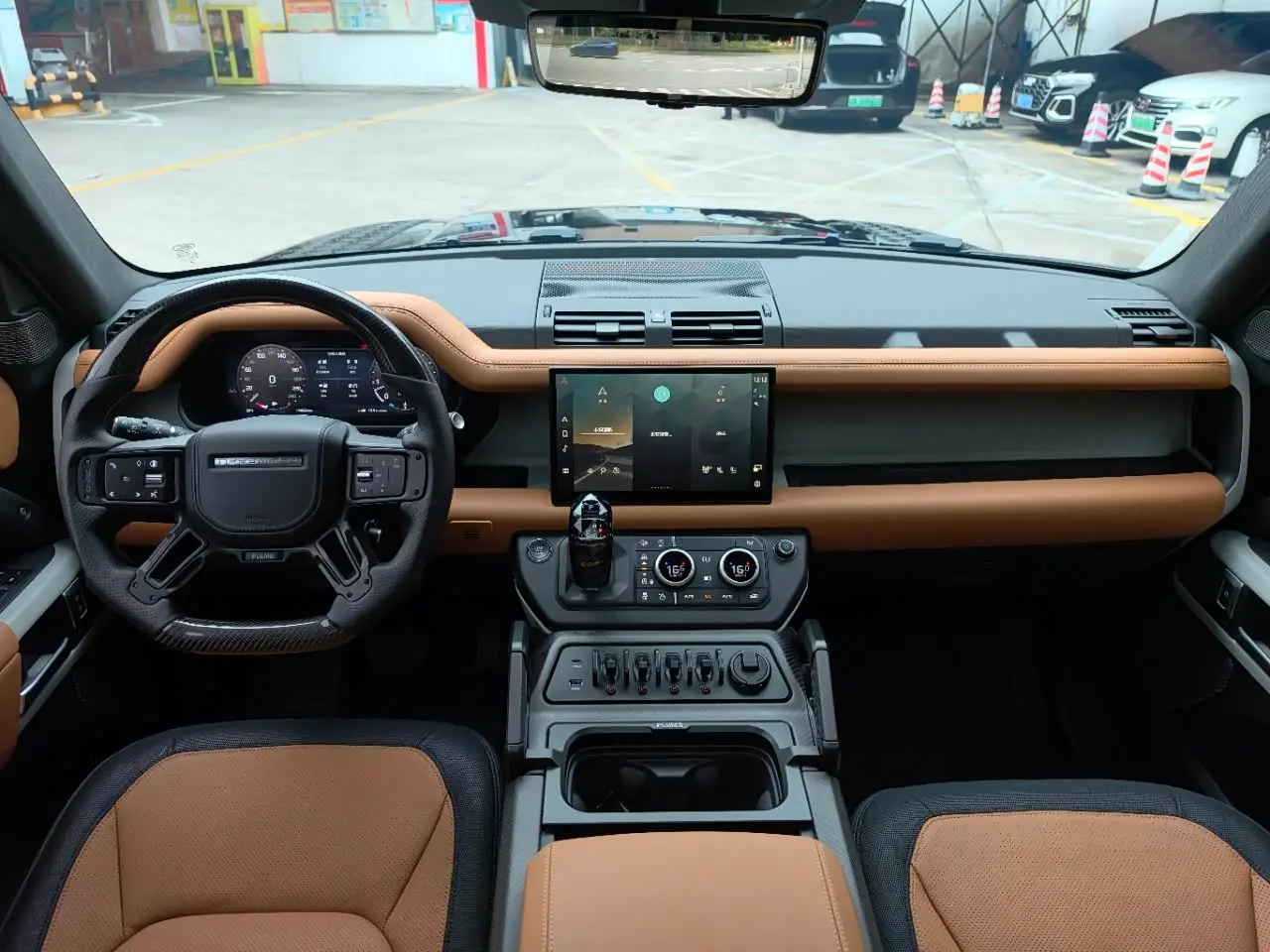 Land Rover Defender 2024 — Photo 7/11