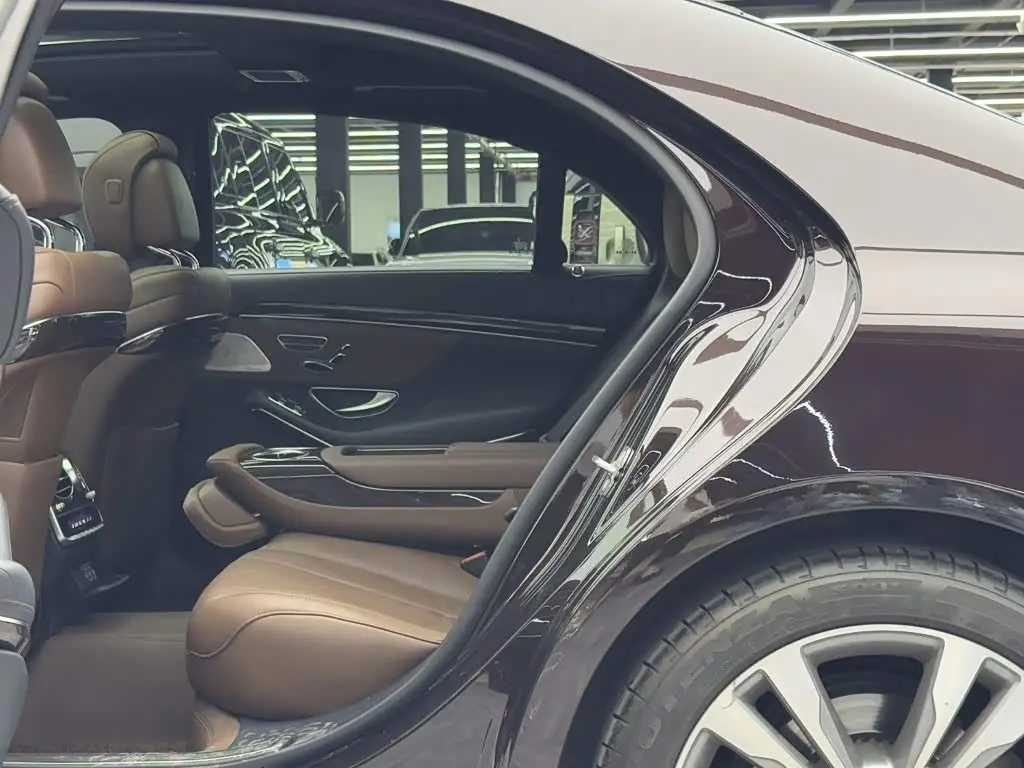 Mercedes-Benz S-Class 2021 — Photo 9/18