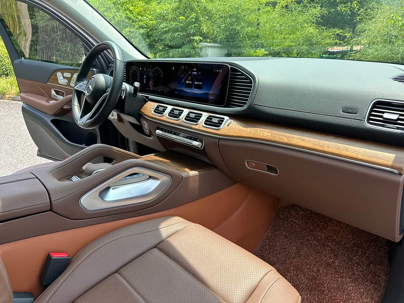 Mercedes-Benz GLE 2024 — Photo 11/18