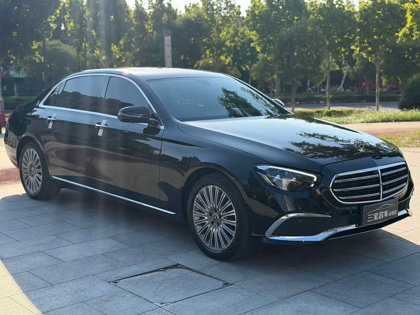 Mercedes-Benz E-Class 2021 — Photo 4/20