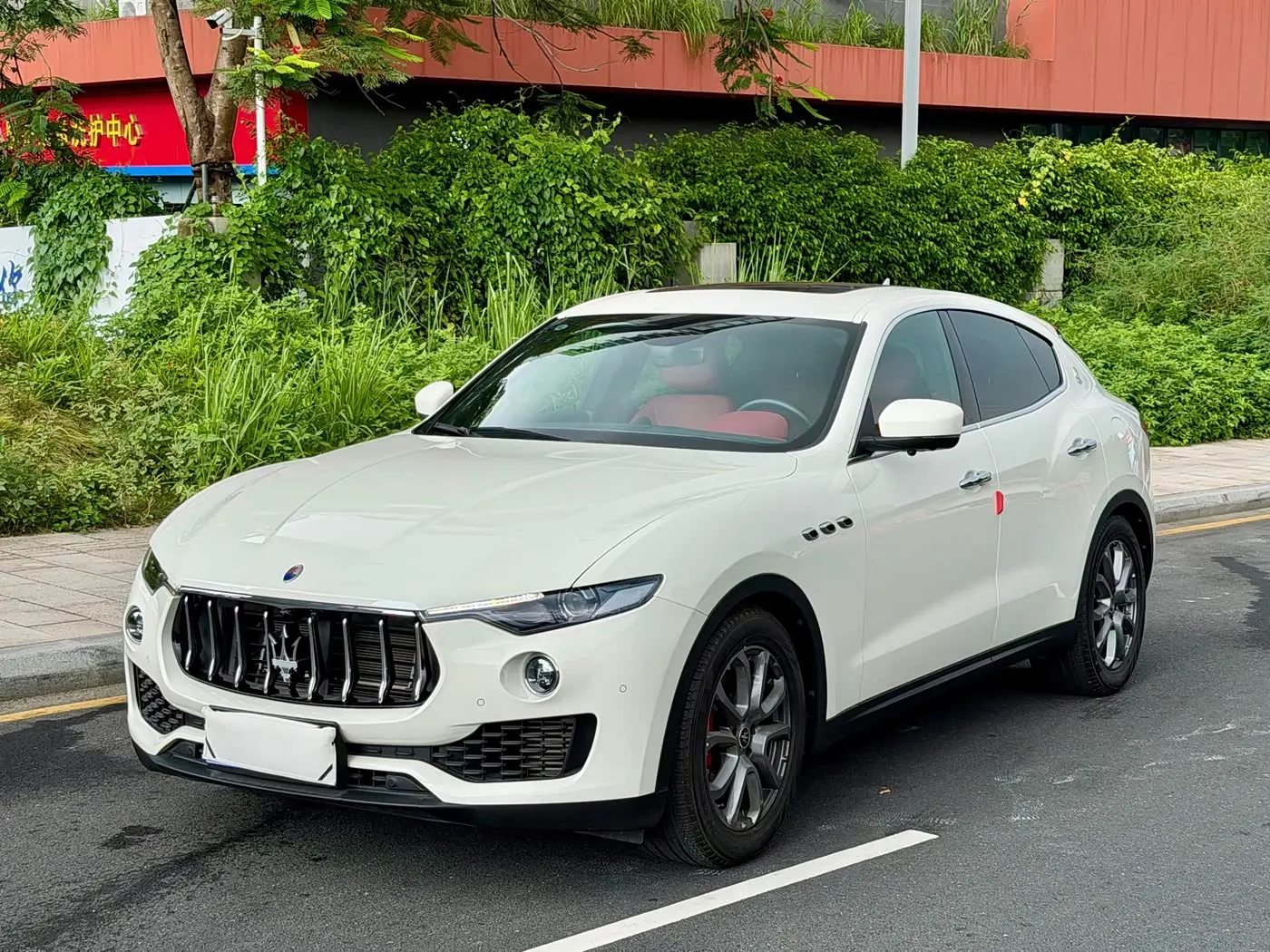 Maserati Levante 2021 — Photo 1/15