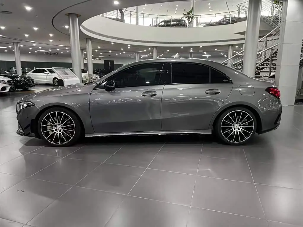 Mercedes-Benz A-Class AMG 2021 — Photo 2/20