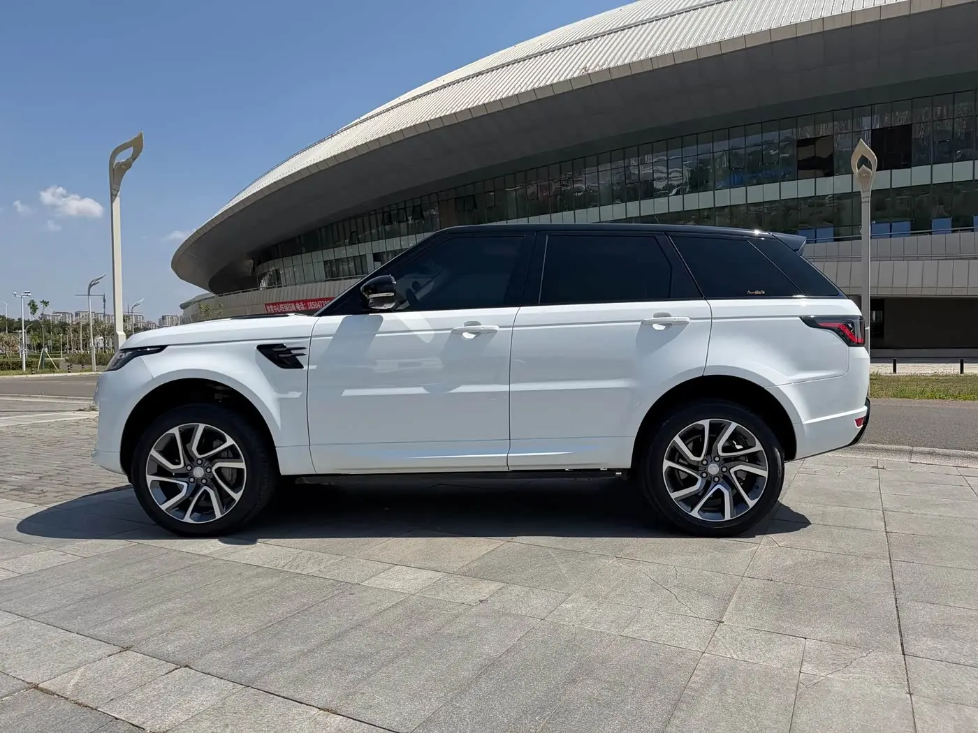 Land Rover Range Rover Sport 2019 — Photo 7/20