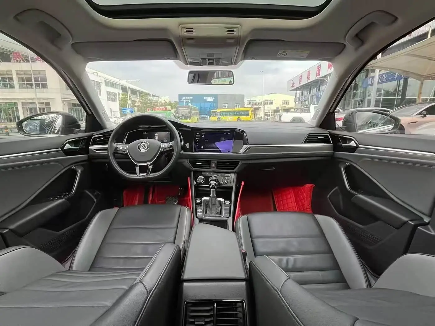 Volkswagen Sagitar 2022 — Photo 5/9