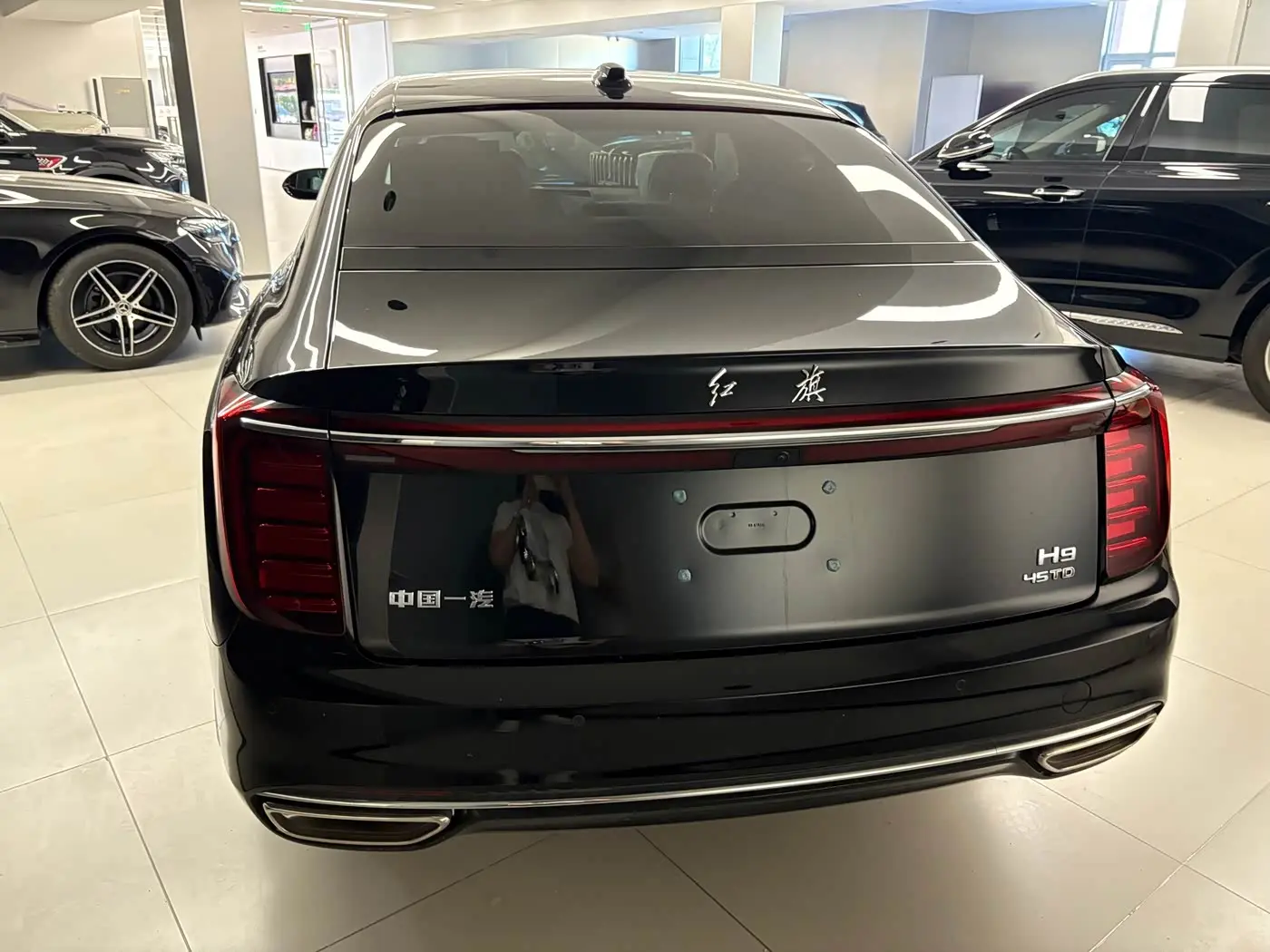 Hongqi H9 2026 — Şəkil 4/10