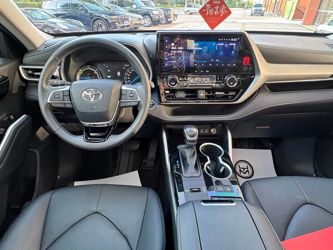 Toyota Highlander 2023 — Фото 14/20