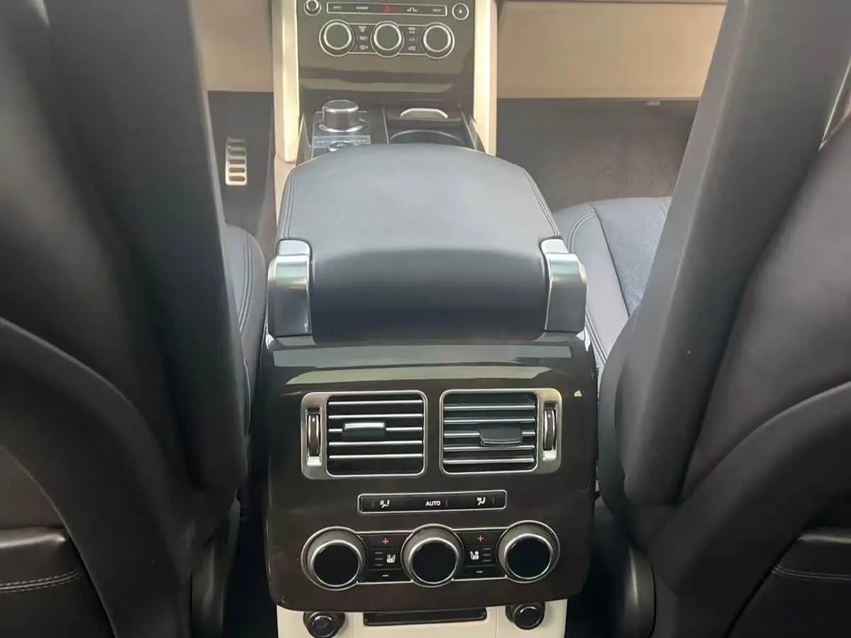 Land Rover Range Rover 2015 — Photo 13/20