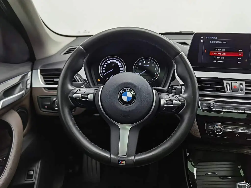 BMW X1 2020 — Фото 11/20