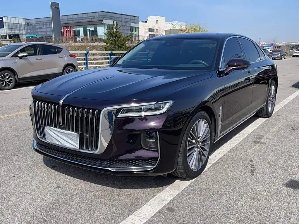 Hongqi H9 2021 — Photo 1/20