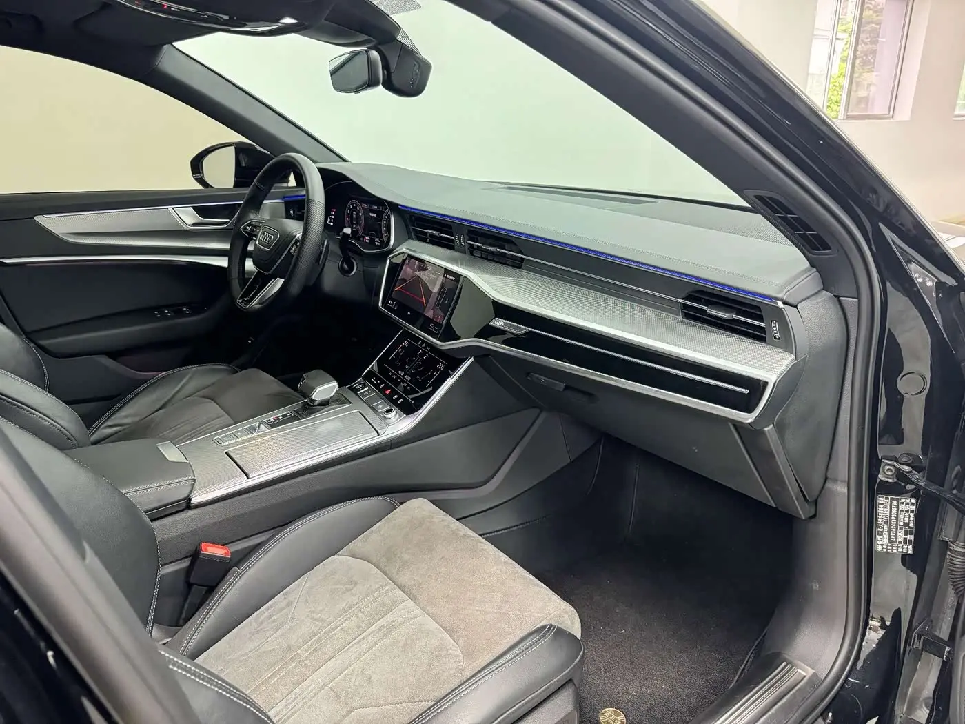 Audi A6L 2024 — Şəkil 13/20