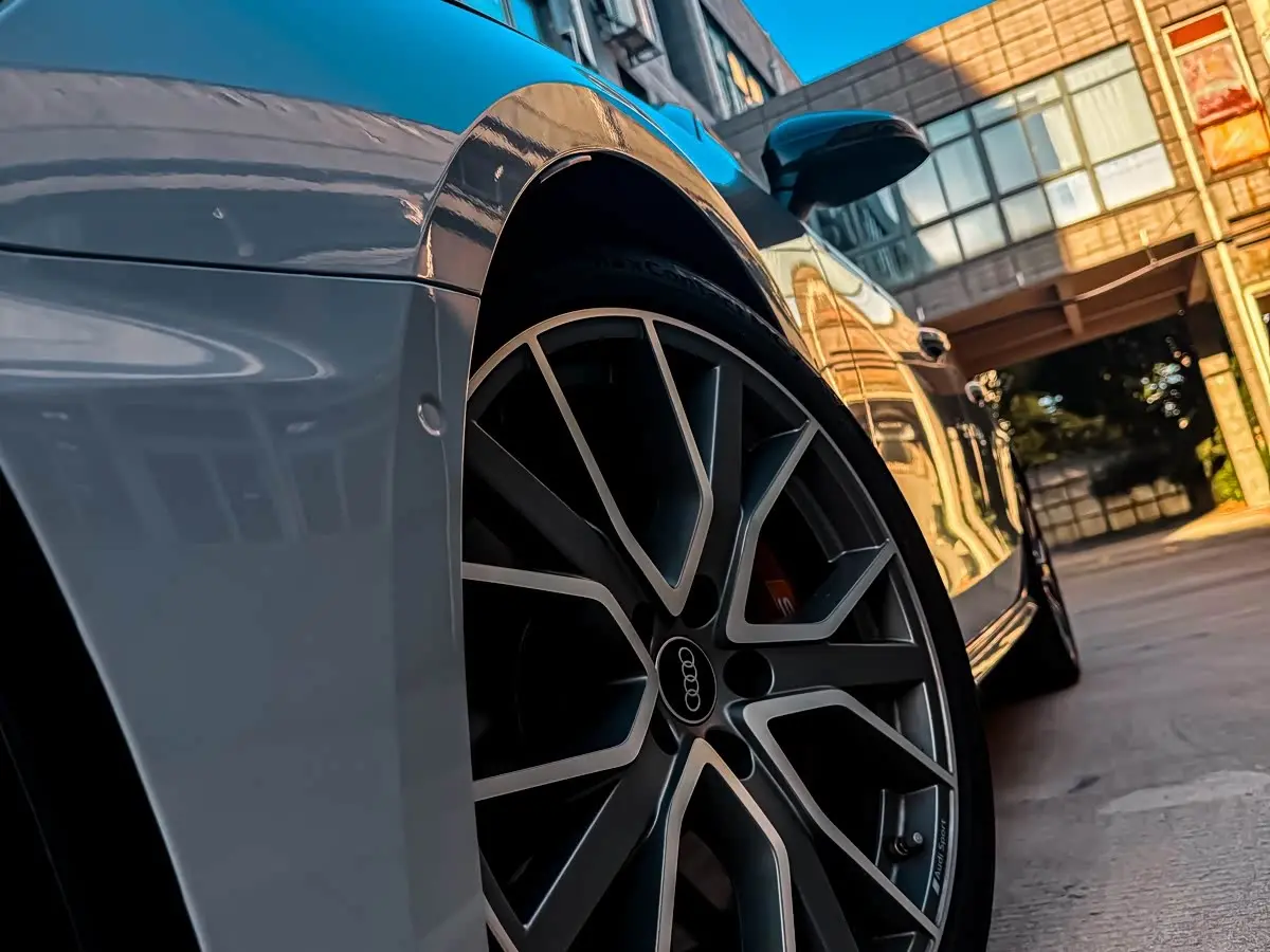 Audi S4 2023 — Photo 4/17