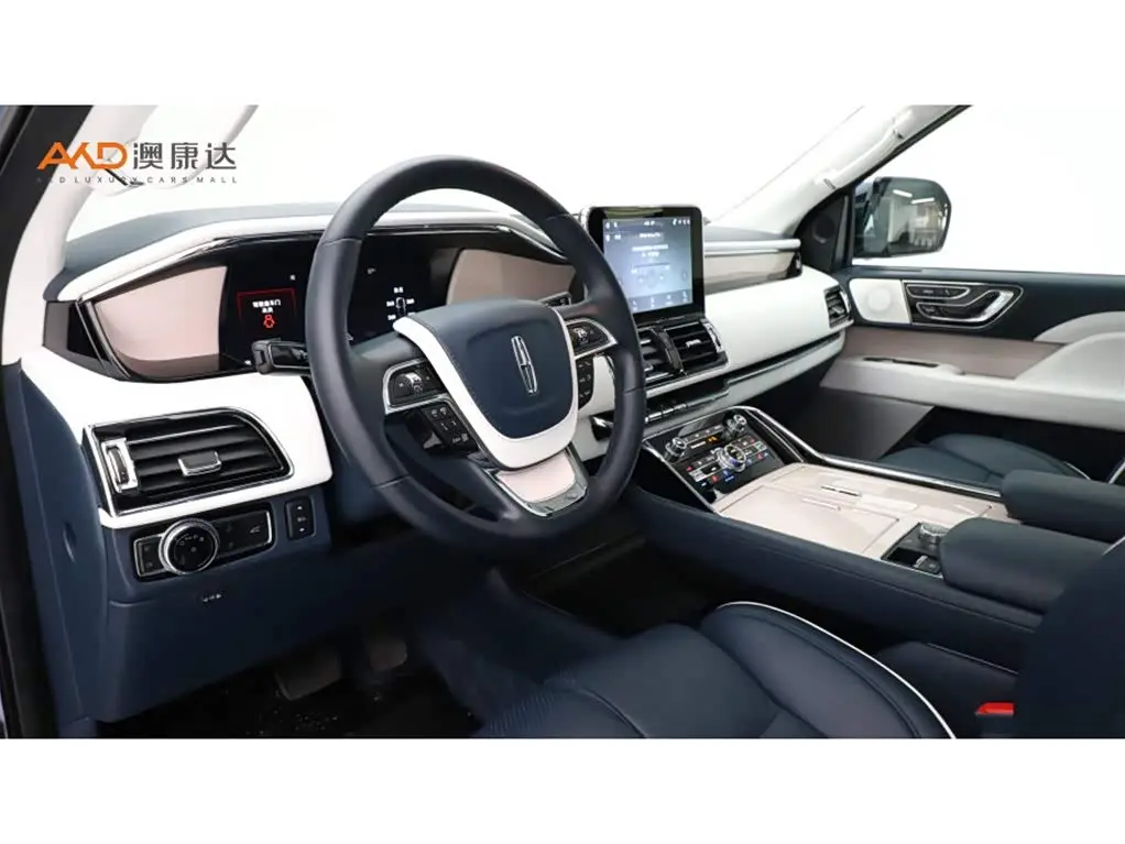 Lincoln Navigator 2021 — Photo 6/11