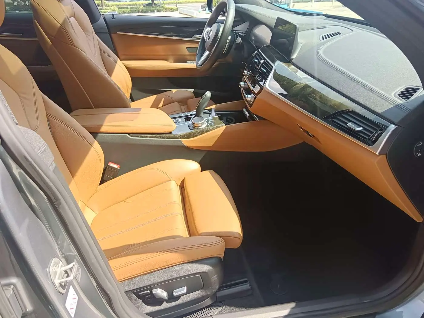 BMW 6 Series GT 2020 — Photo 13/15