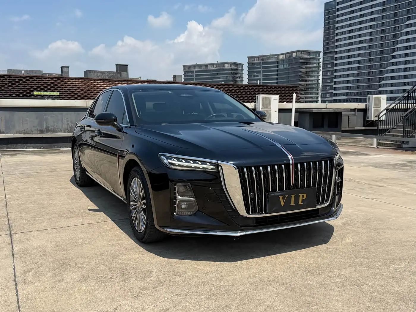 Hongqi H5 2023 — Фото 3/17