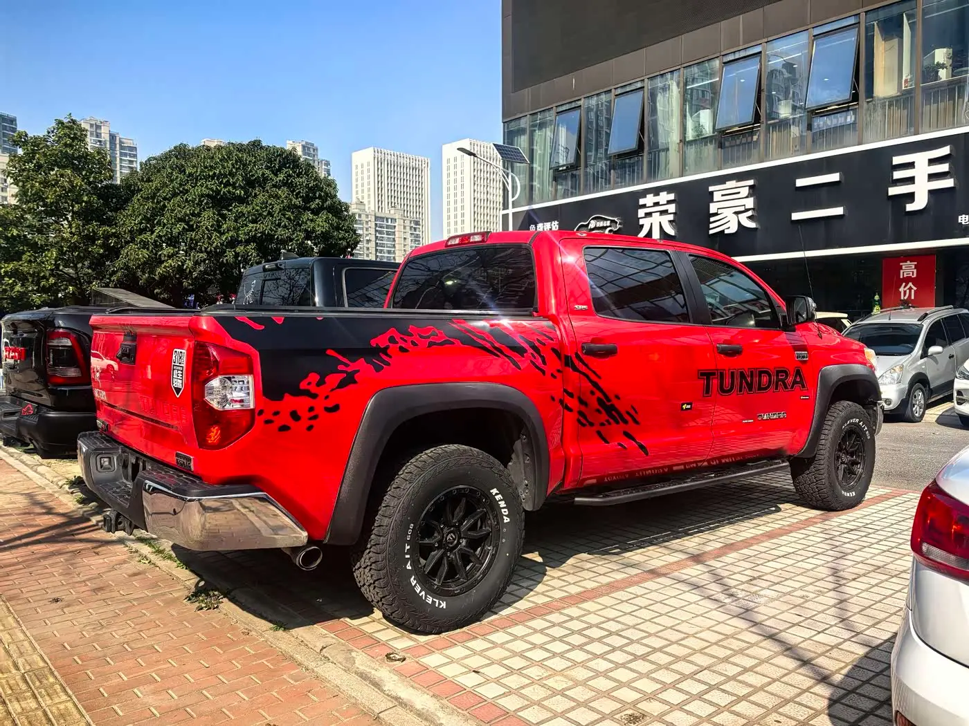 Toyota Tundra 2016 — Şəkil 15/15