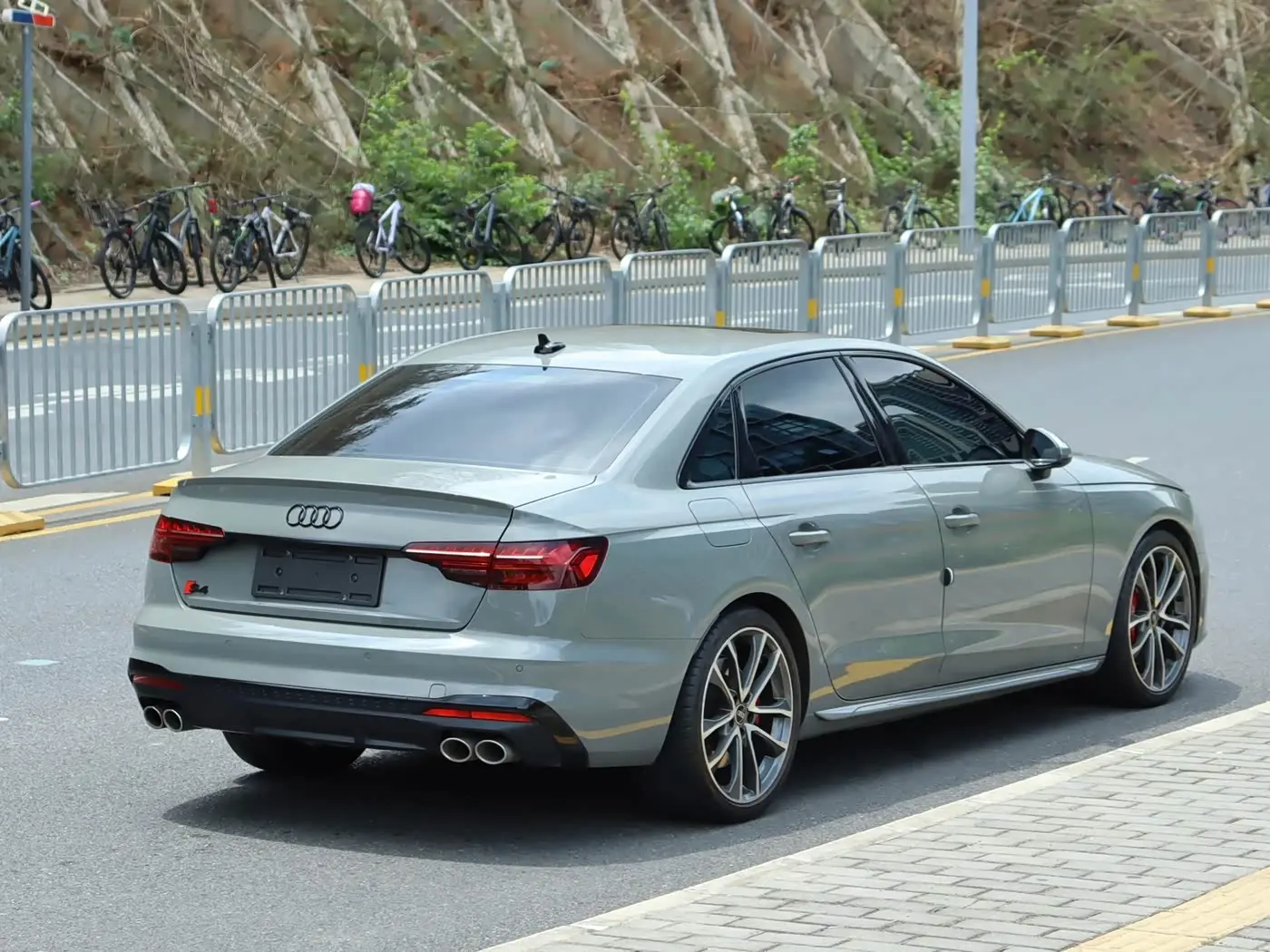 Audi S4 2022 — Photo 4/14