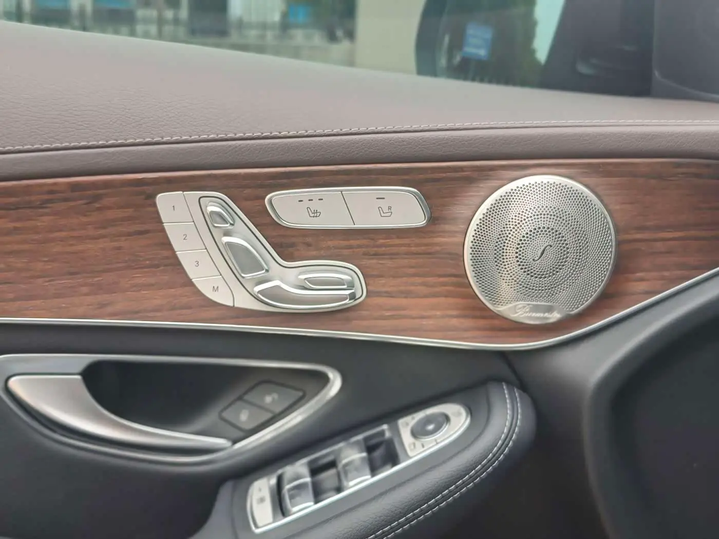 Mercedes-Benz GLC 2021 — Photo 5/12