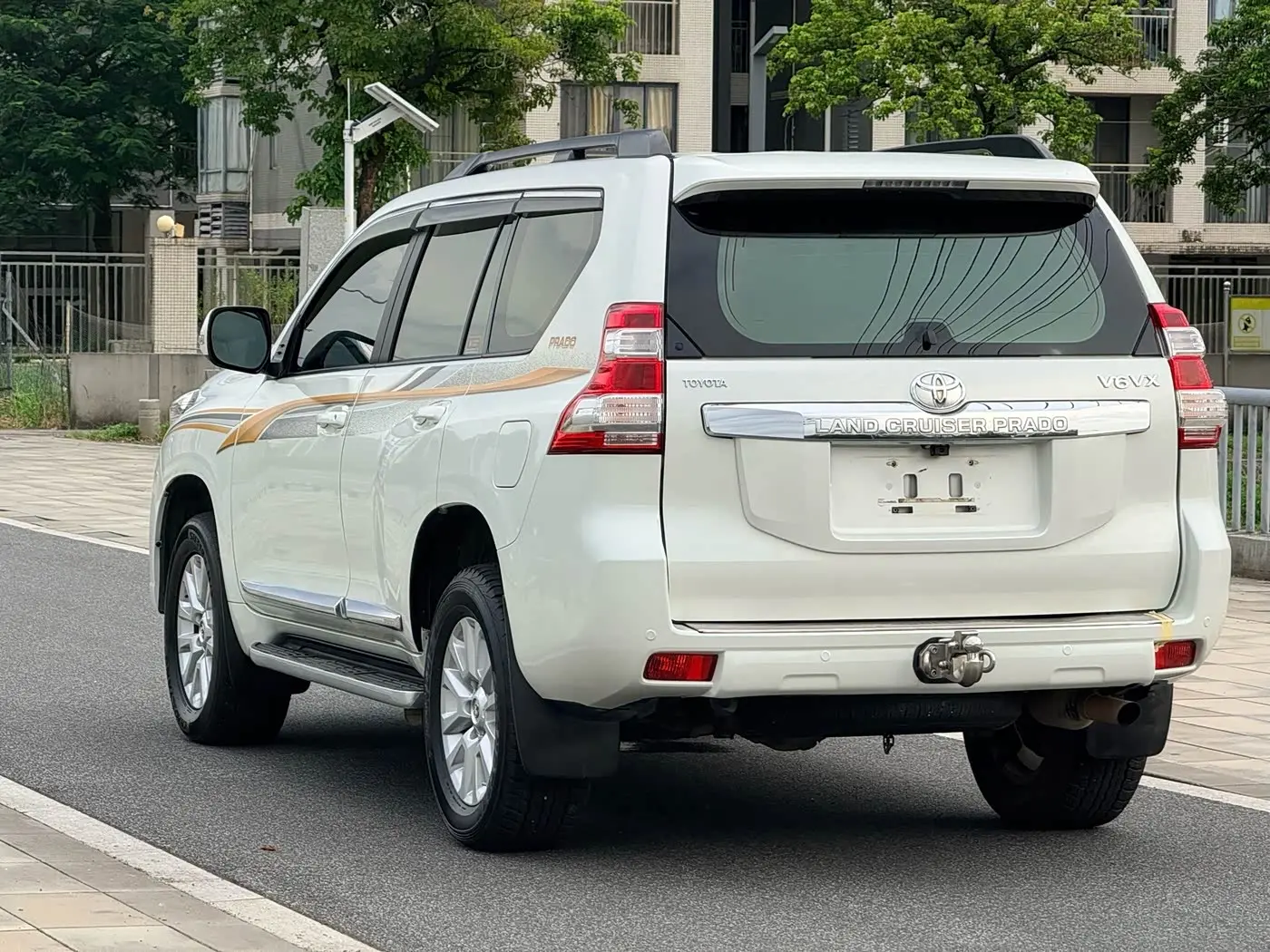 Toyota Prado 2016 — Фото 6/20