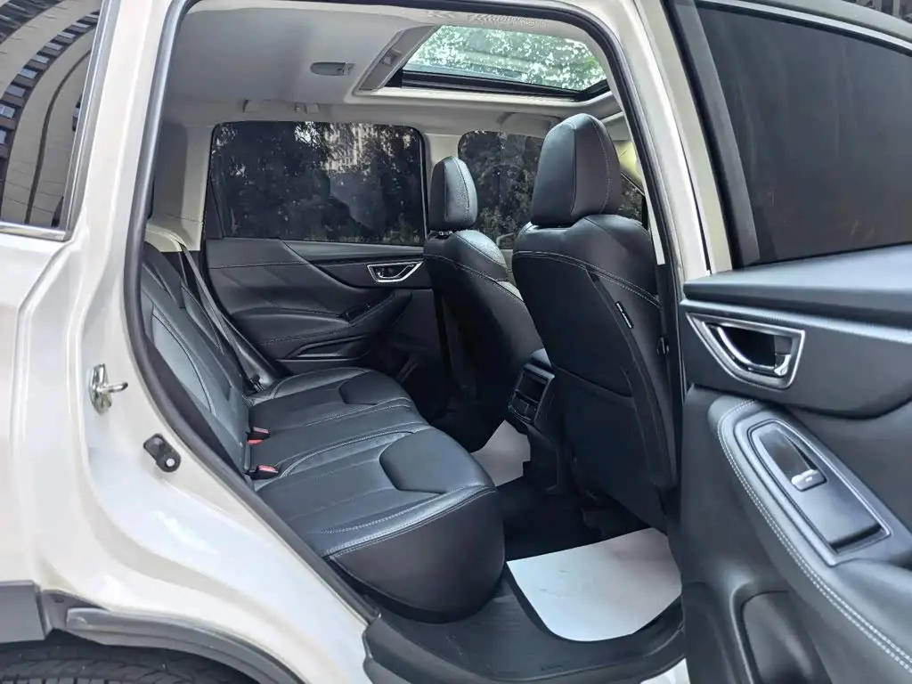 Subaru Forester 2020 — Фото 8/20