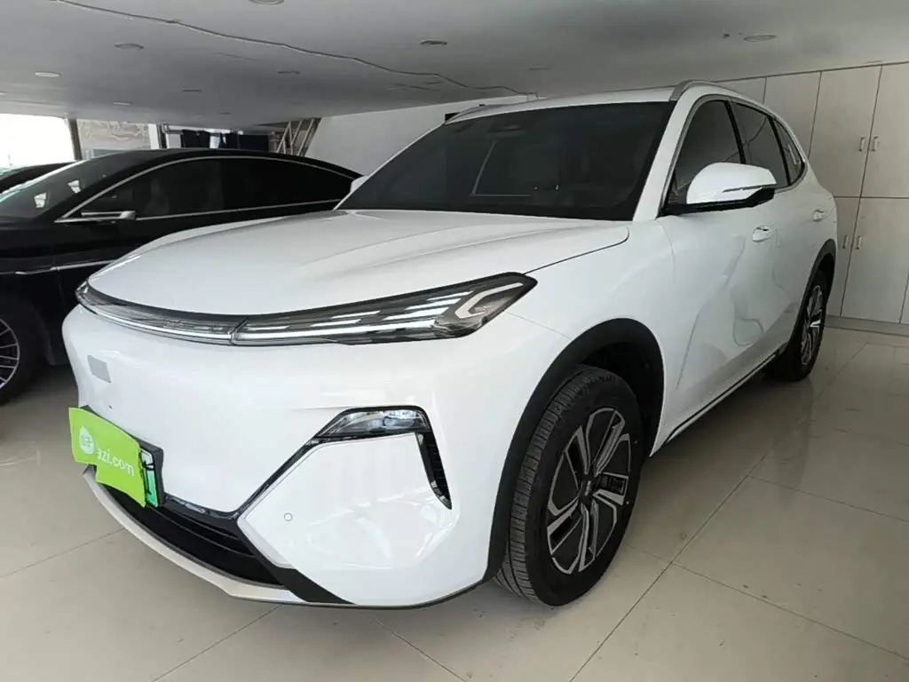 Geely Galaxy Galaxy Starship 7 EM-i 2025 — Фото 1/20