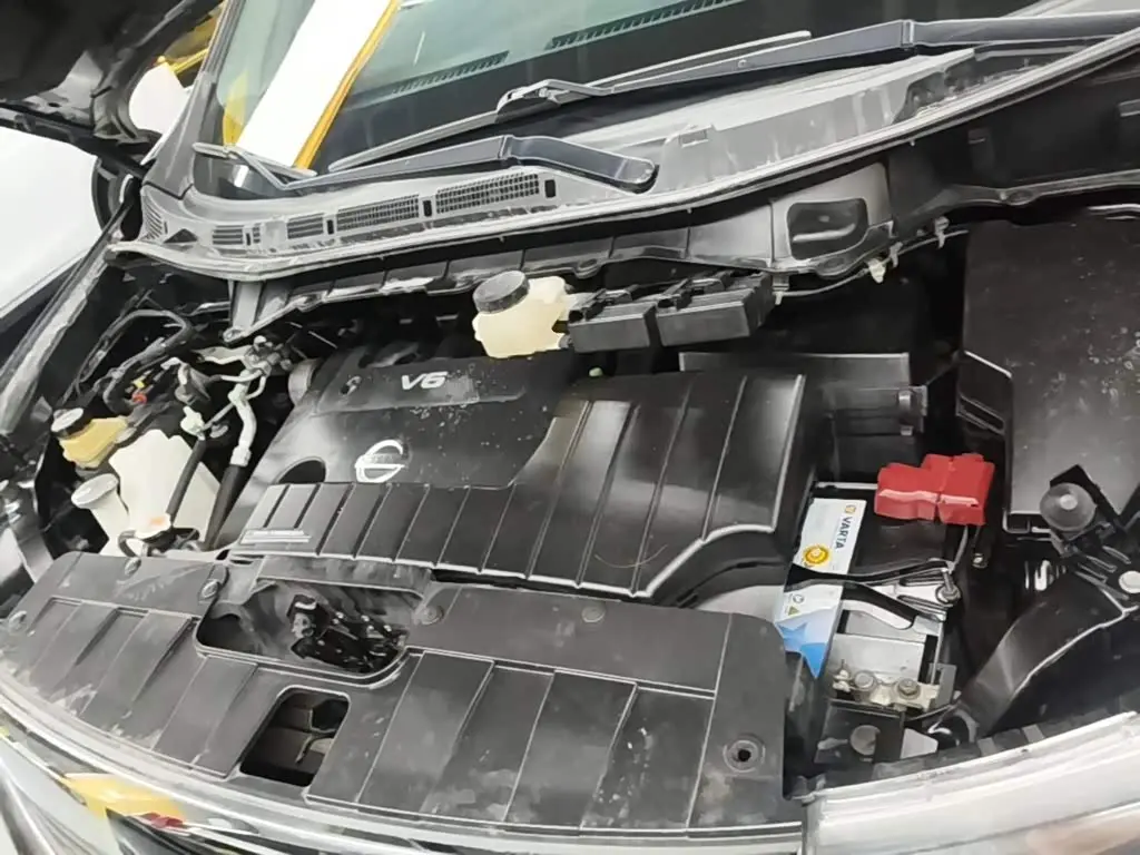 Nissan Quest 2016 — Şəkil 20/20