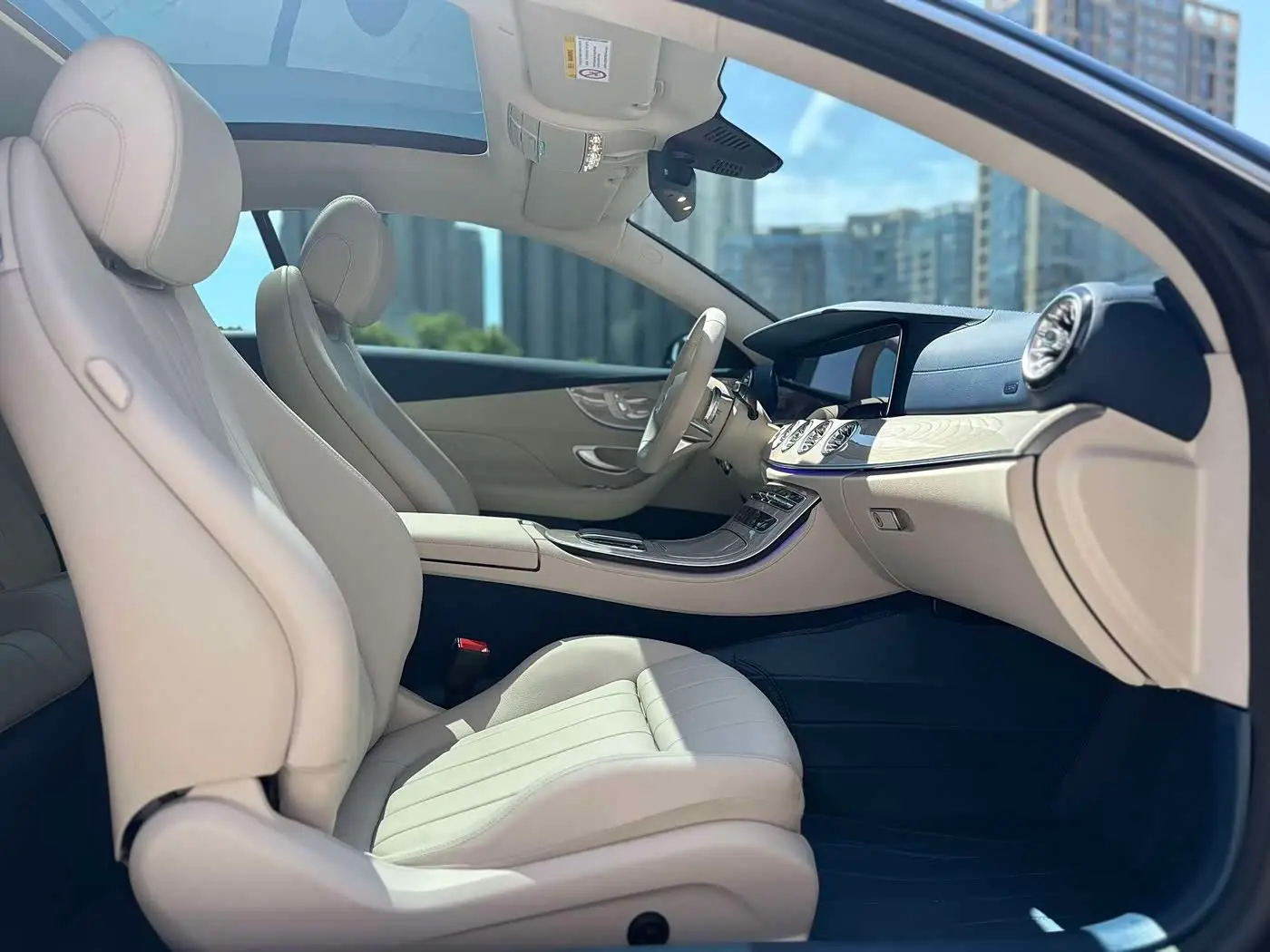 Mercedes-Benz E-Class 2023 — Şəkil 10/11