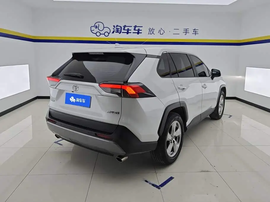 Toyota RAV4 Rongfang 2023 — Фото 3/16