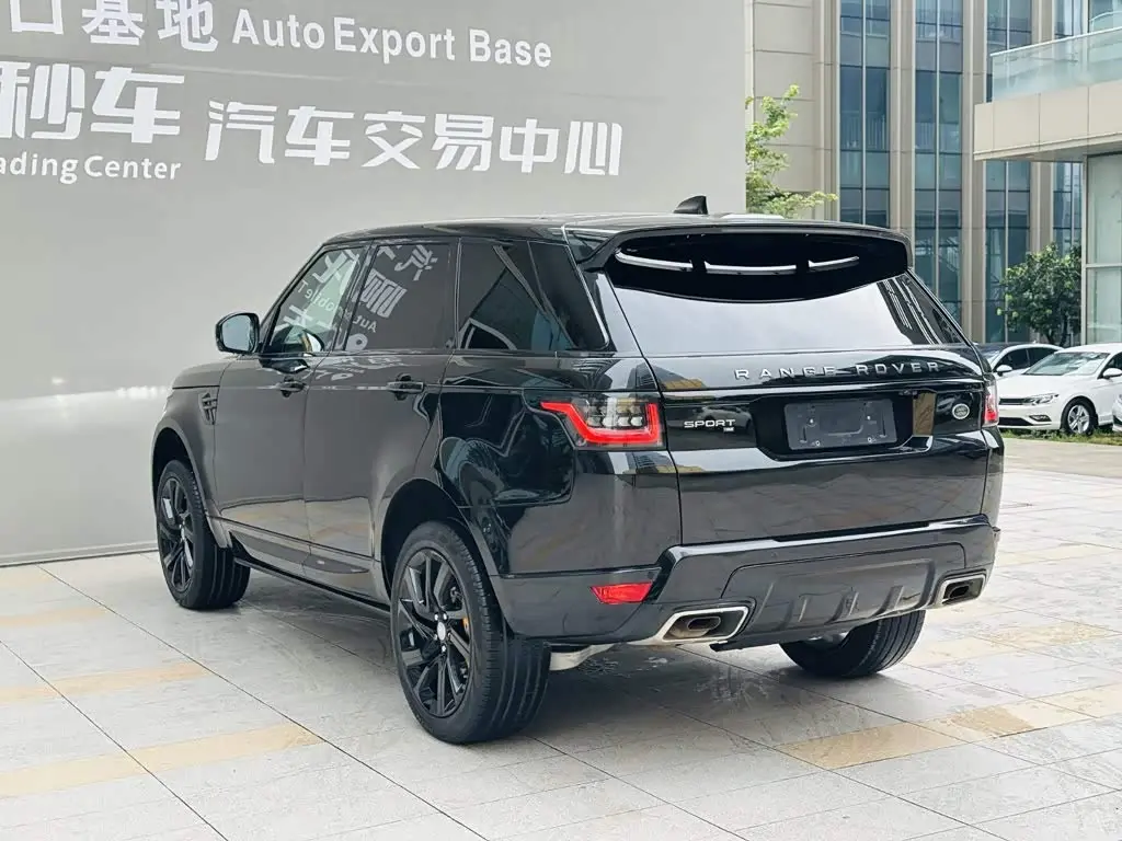 Land Rover Range Rover Sport 2020 — Фото 18/20
