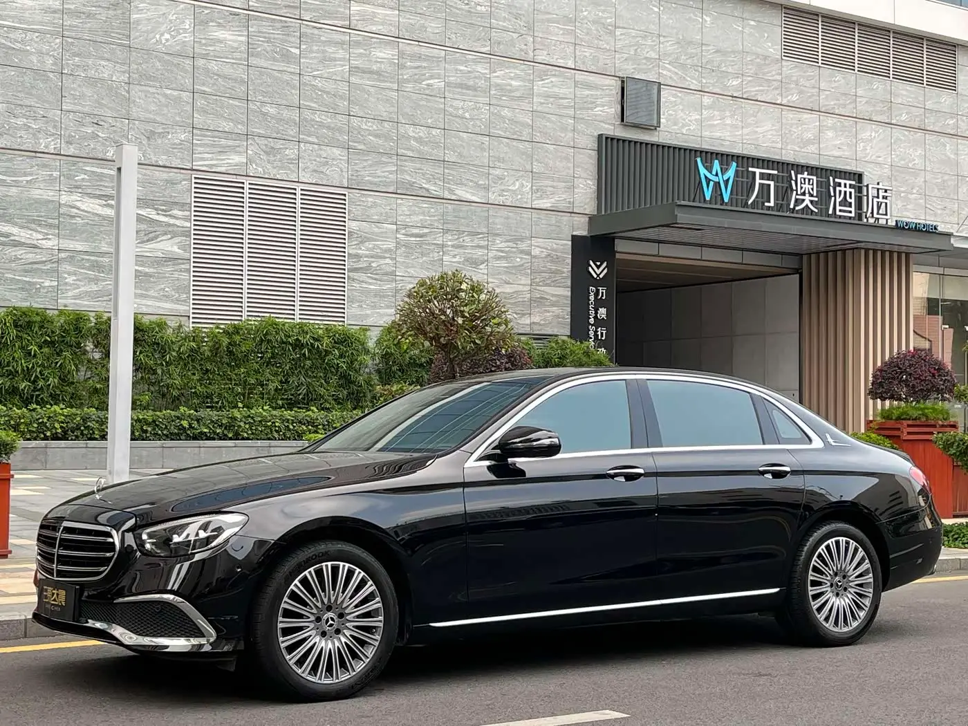 Mercedes-Benz E-Class 2023 — Фото 1/20
