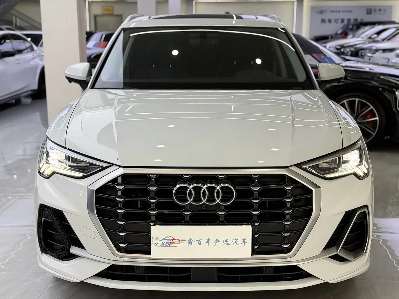 Audi Q3 2019 — Photo 2/11