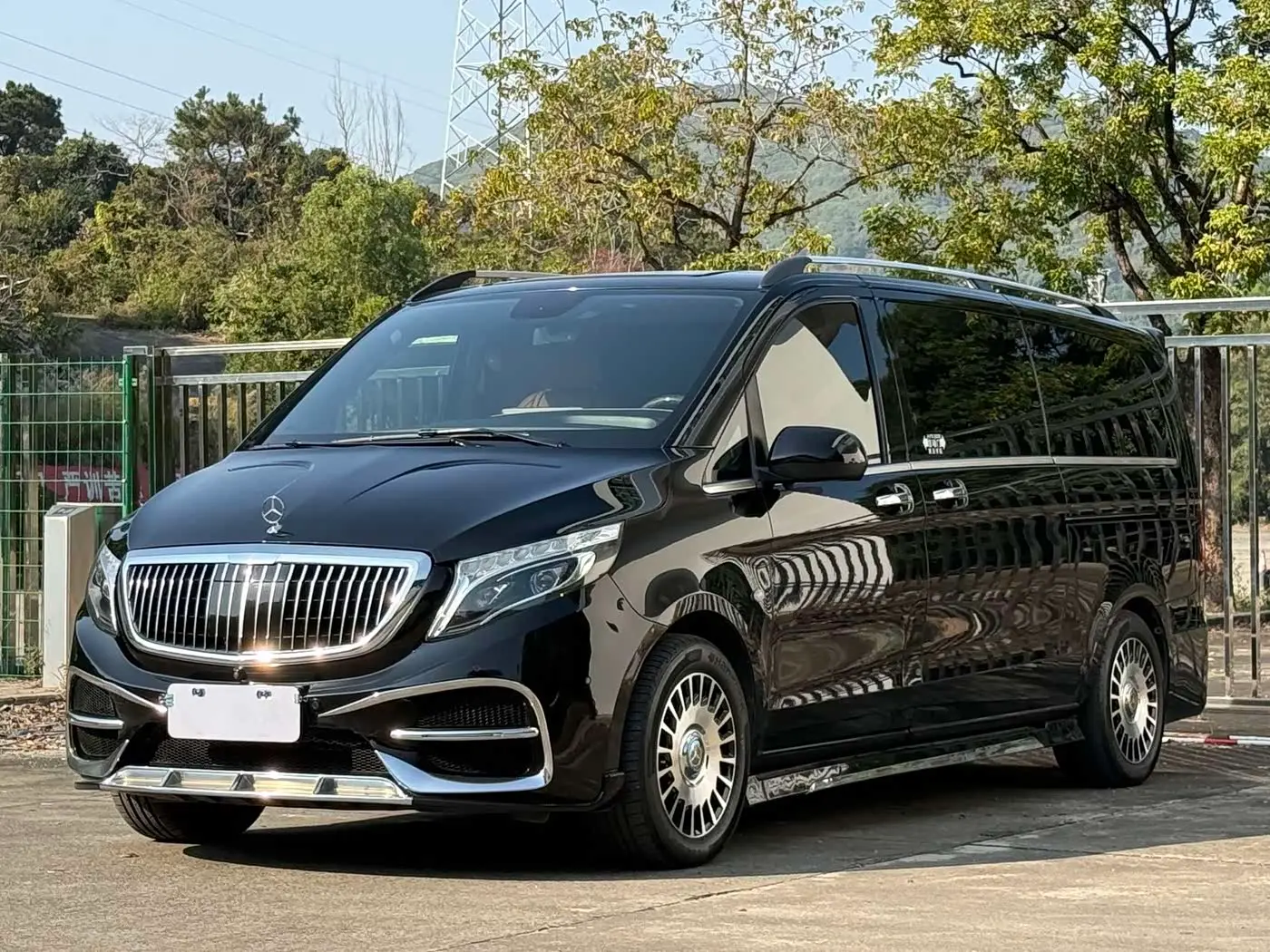 Mercedes-Benz Vito 2022 — Photo 1/20