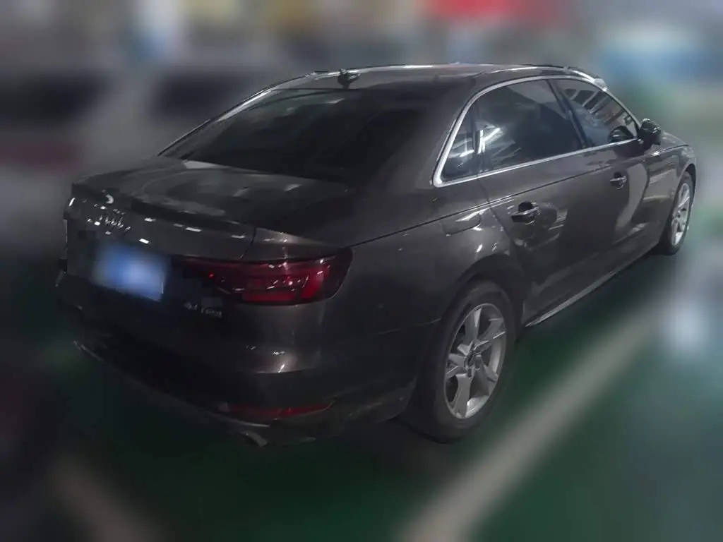 Audi A4L 2018 — Photo 6/20