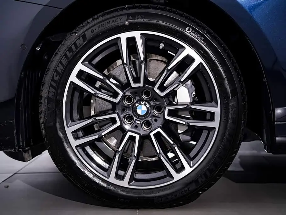 BMW 5 Series 2026 — Photo 11/20