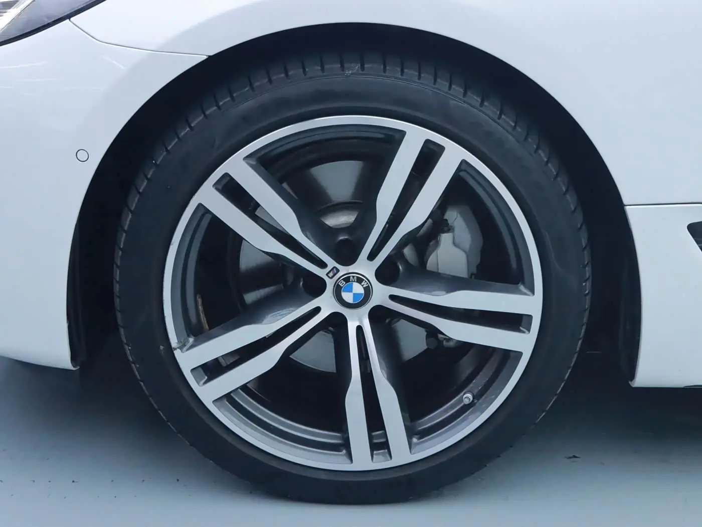 BMW 6 Series GT 2022 — Photo 4/20