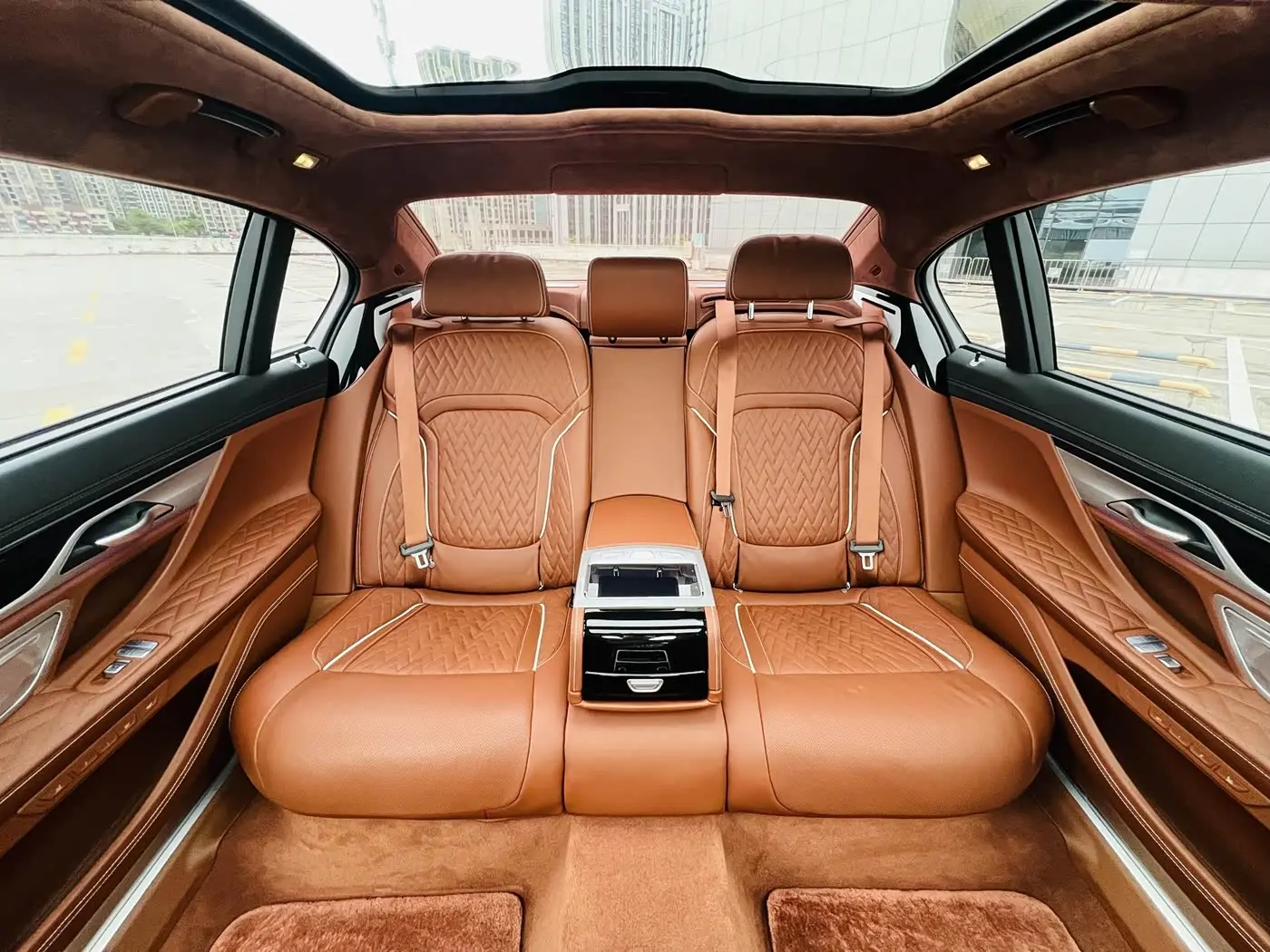 BMW 7 Series 2021 — Photo 11/20