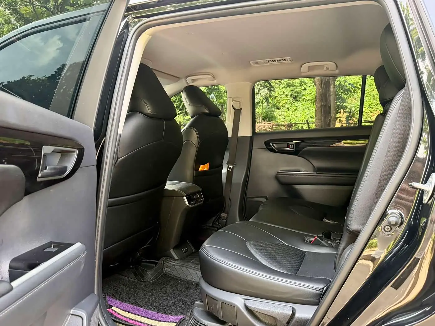 Toyota Highlander 2024 — Photo 15/17