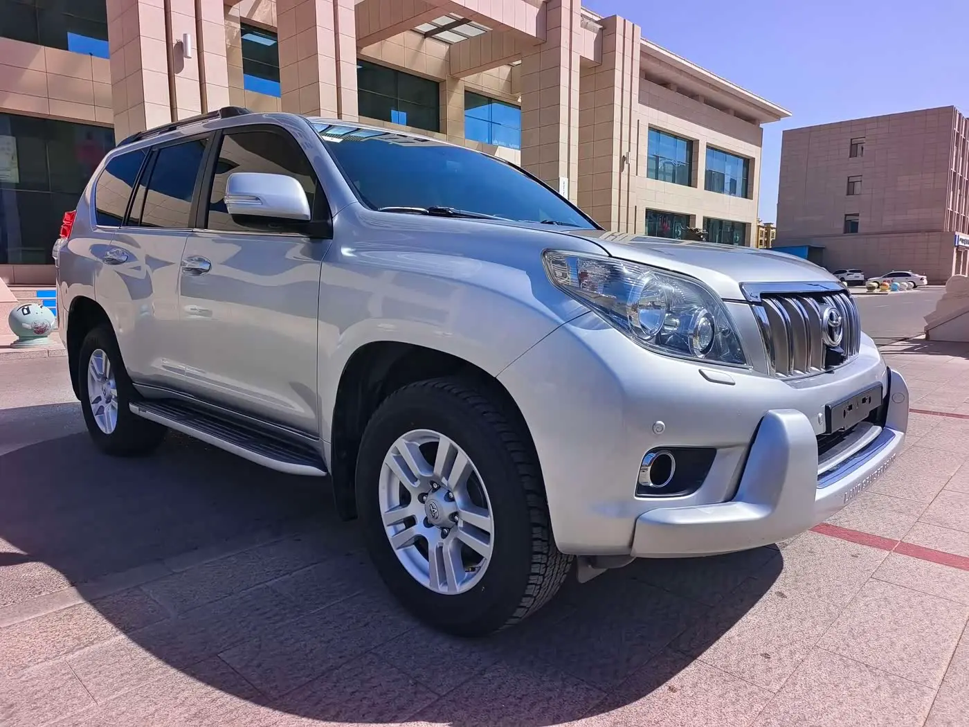 Toyota Prado 2014 — Photo 3/16