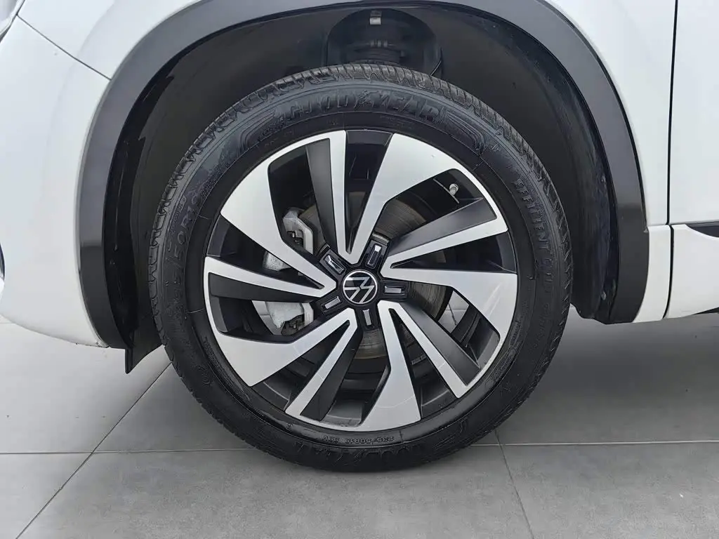 Volkswagen Tayron X 2024 — Şəkil 17/20