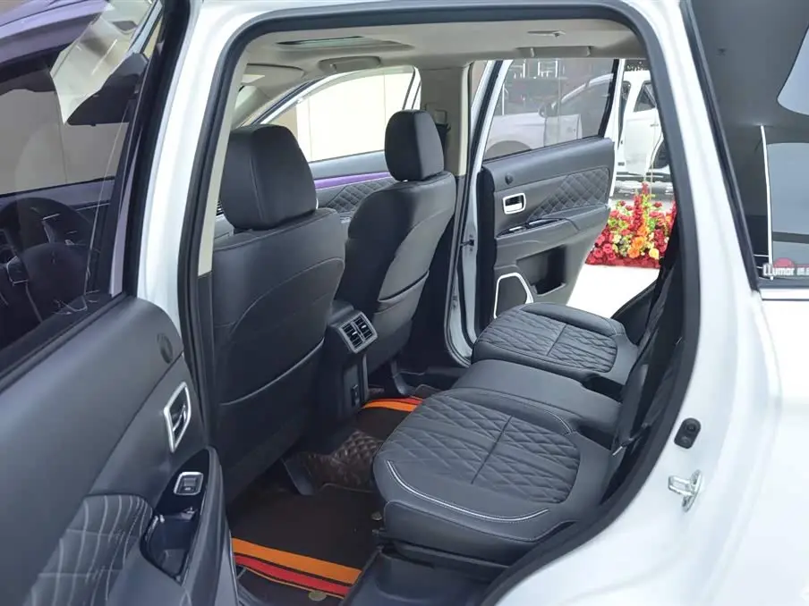 Mitsubishi Outlander 2022 — Şəkil 5/16
