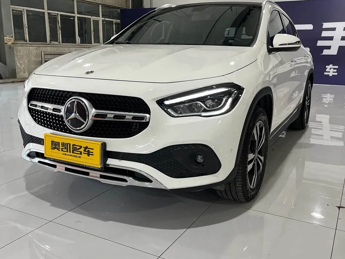 Mercedes-Benz GLA, 2021