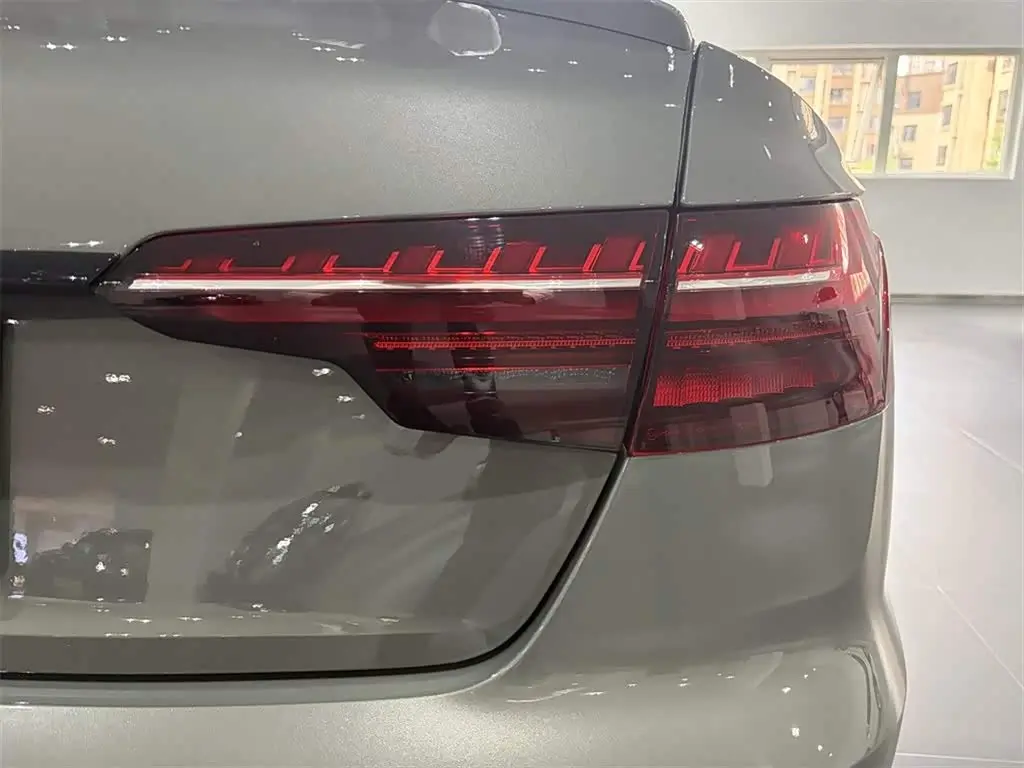 Audi S4 2023 — Photo 17/18