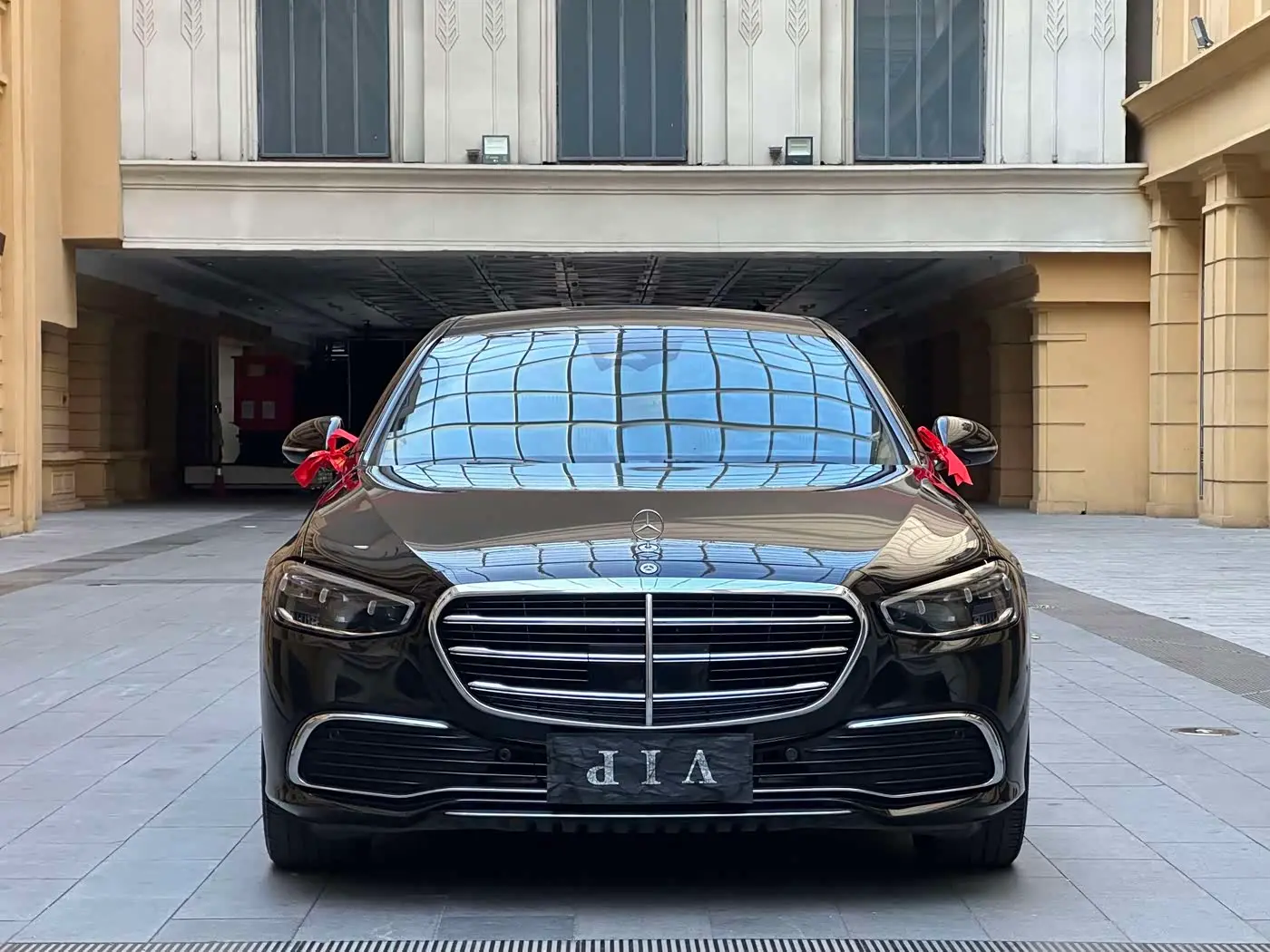 Mercedes-Benz S-Class 2023 — Photo 2/20
