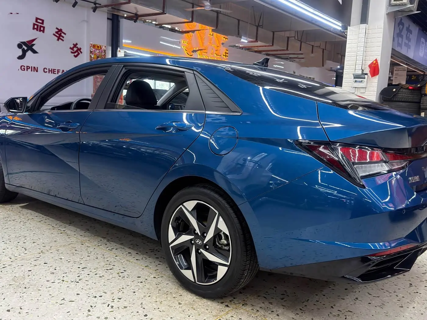 Hyundai Elantra 2023 — Photo 4/20