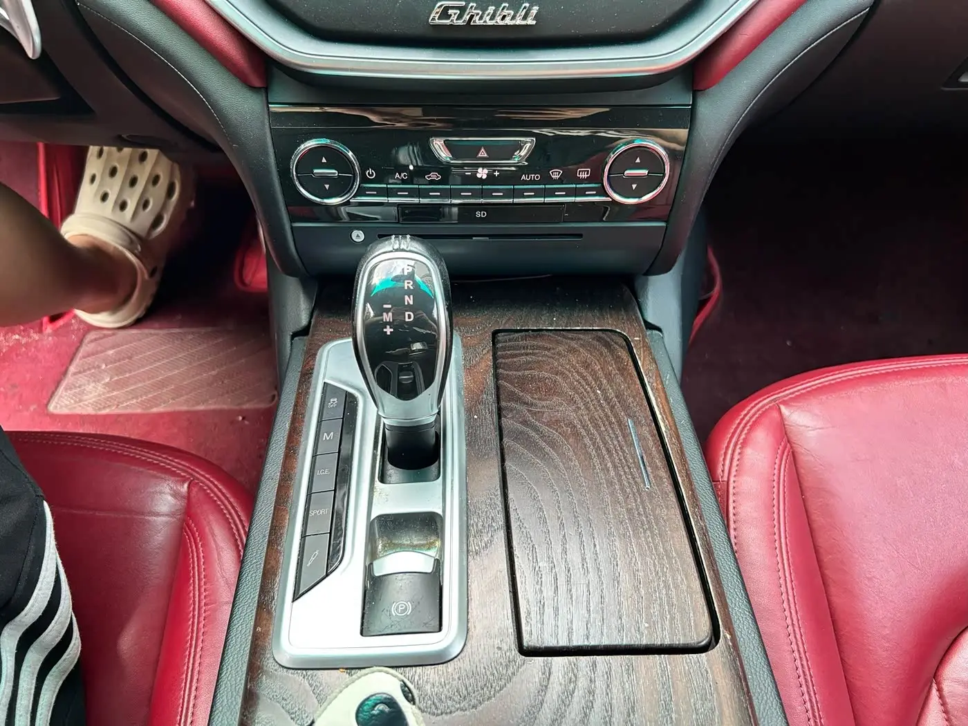 Maserati Ghibli 2015 — Фото 11/16