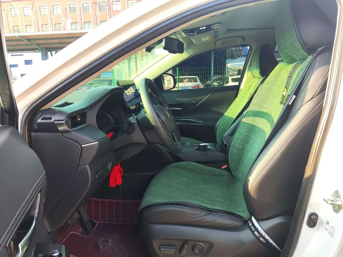 Toyota Lingfang HARRIER 2024 — Şəkil 8/17