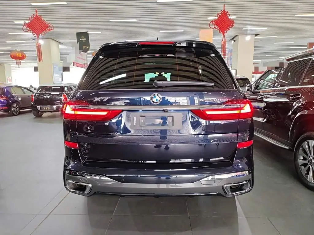 BMW X7 2019 — Фото 9/16